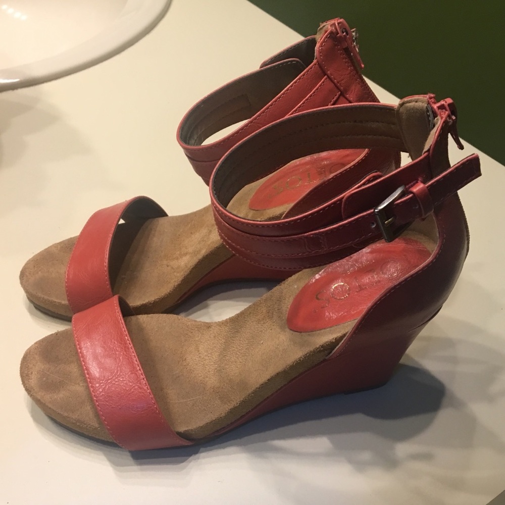 Coral wedge heeled sandals with ankle strap size 9